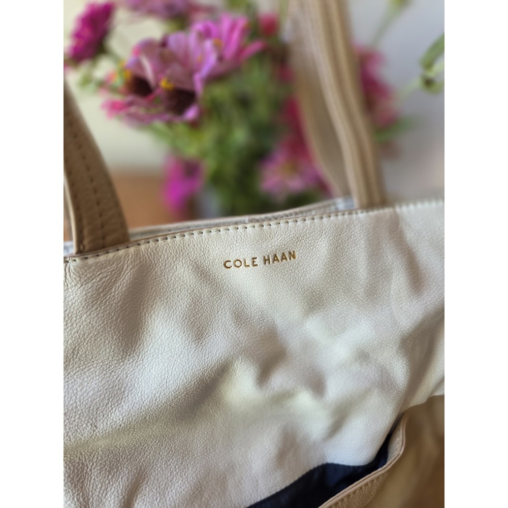 Cole Haan White Tan Navy Leather Large Deep Tote Shoulder Bag boho Handbag - Picture 2 of 8